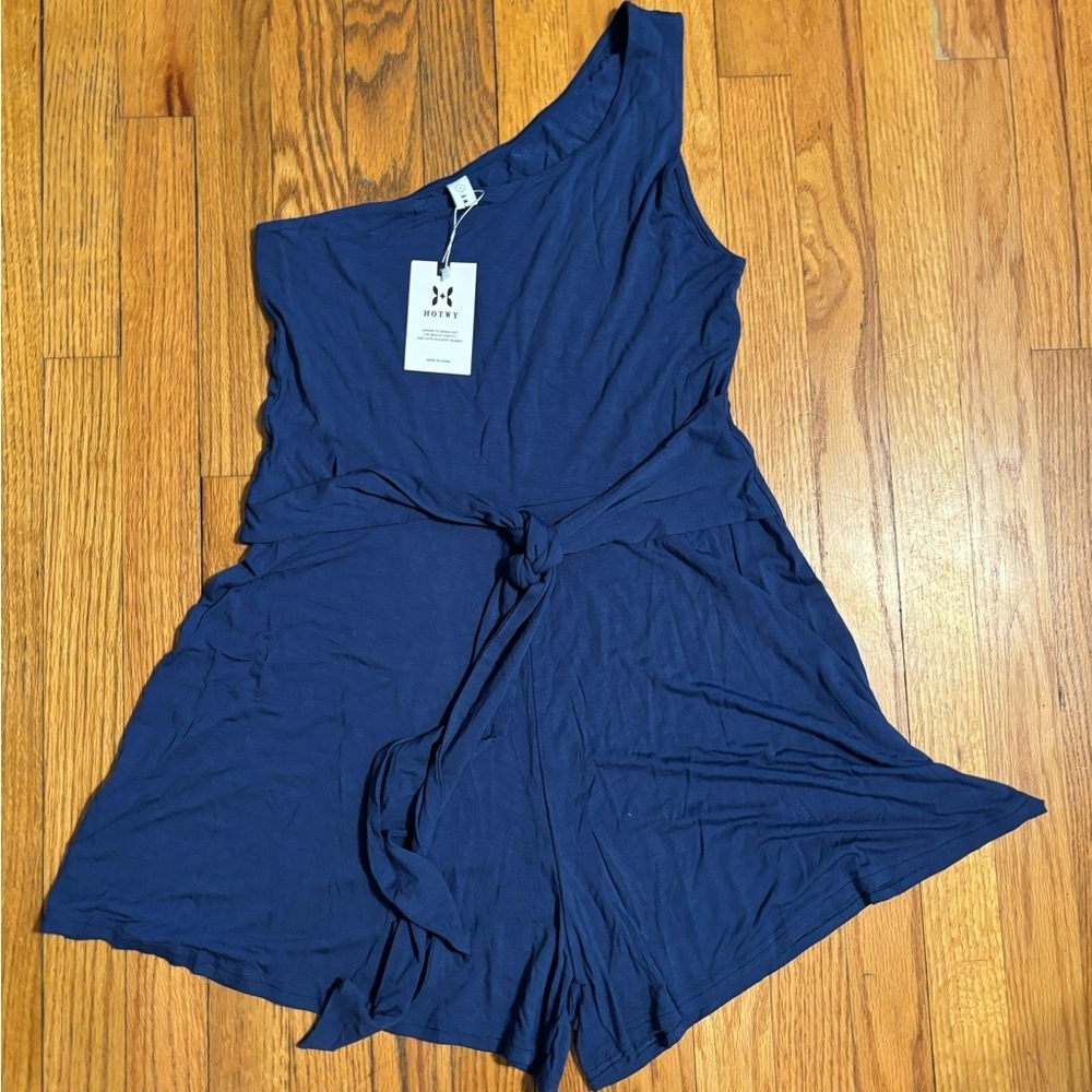 Hotwy Romper NWT